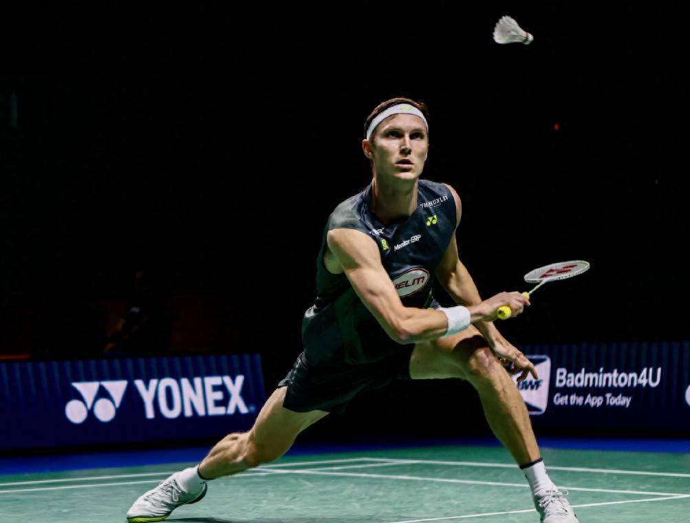 丹麦羽毛球队爆冷印度羽毛球队，安赛龙绝境逆转