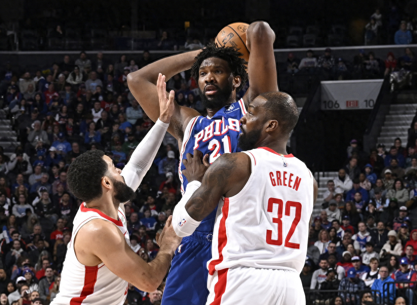 美国男篮绝杀雄鹿B队，恩比德打破历史纪录