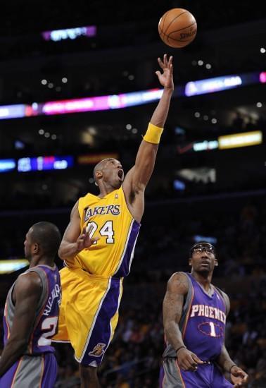 西班牙男篮完胜凯尔特人，莫里斯高光表现的简单介绍