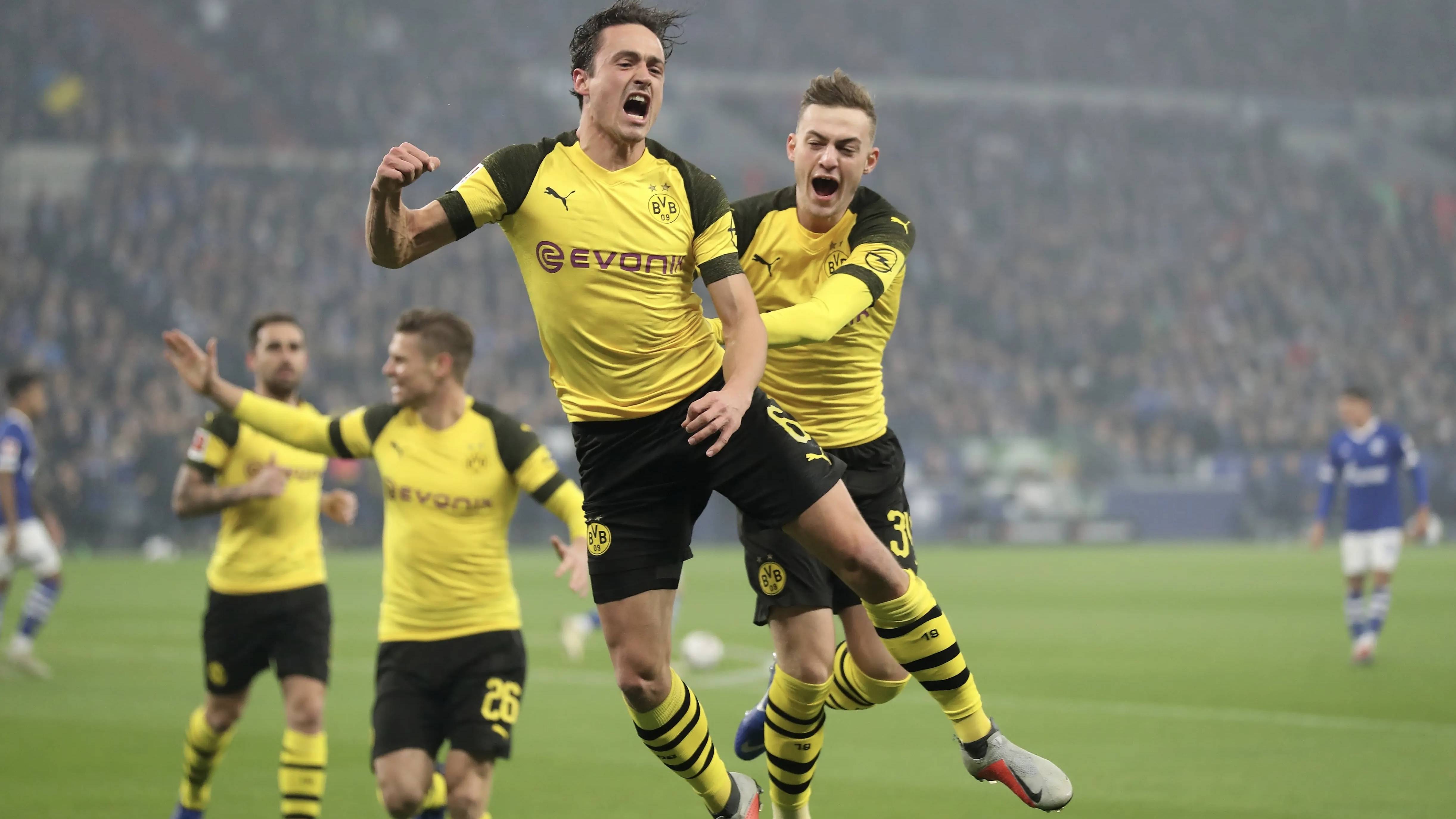 拜仁险胜多特蒙德，凯恩惊艳四座