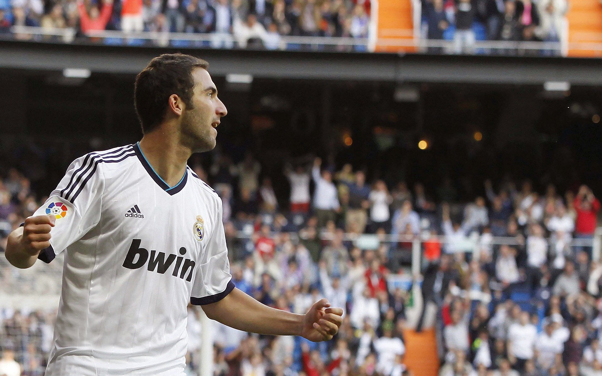 迈凯伦终场绝杀梅赛德斯,勒克莱尔炽热状态引爆F1赛场