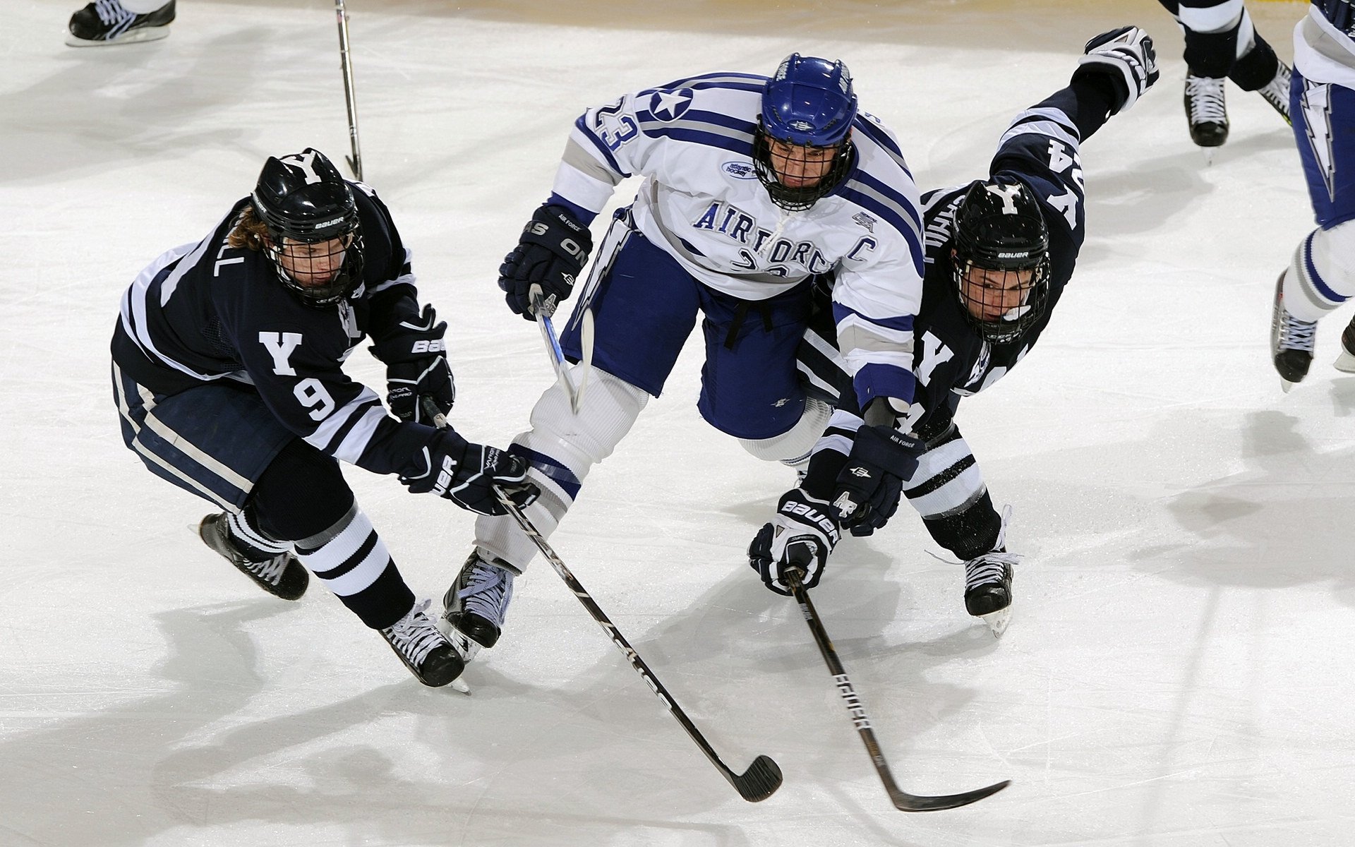 布雷默铁闸破局！伊朗式防反刺穿皇家社会，一场教科书级弱者突围战