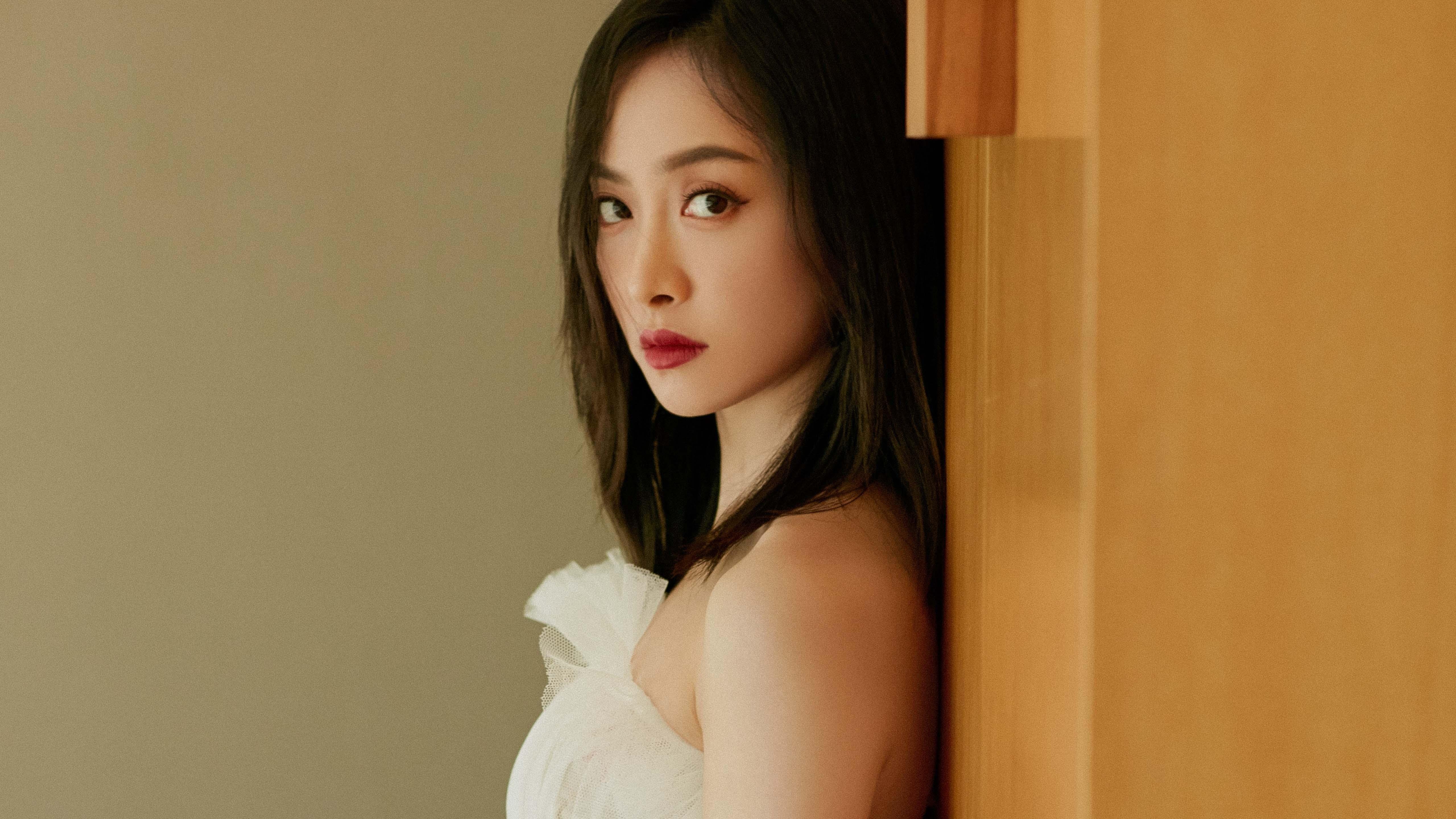 篮球世界的平行叙事，辽宁争冠显韧性，约基奇掌控世界排名战